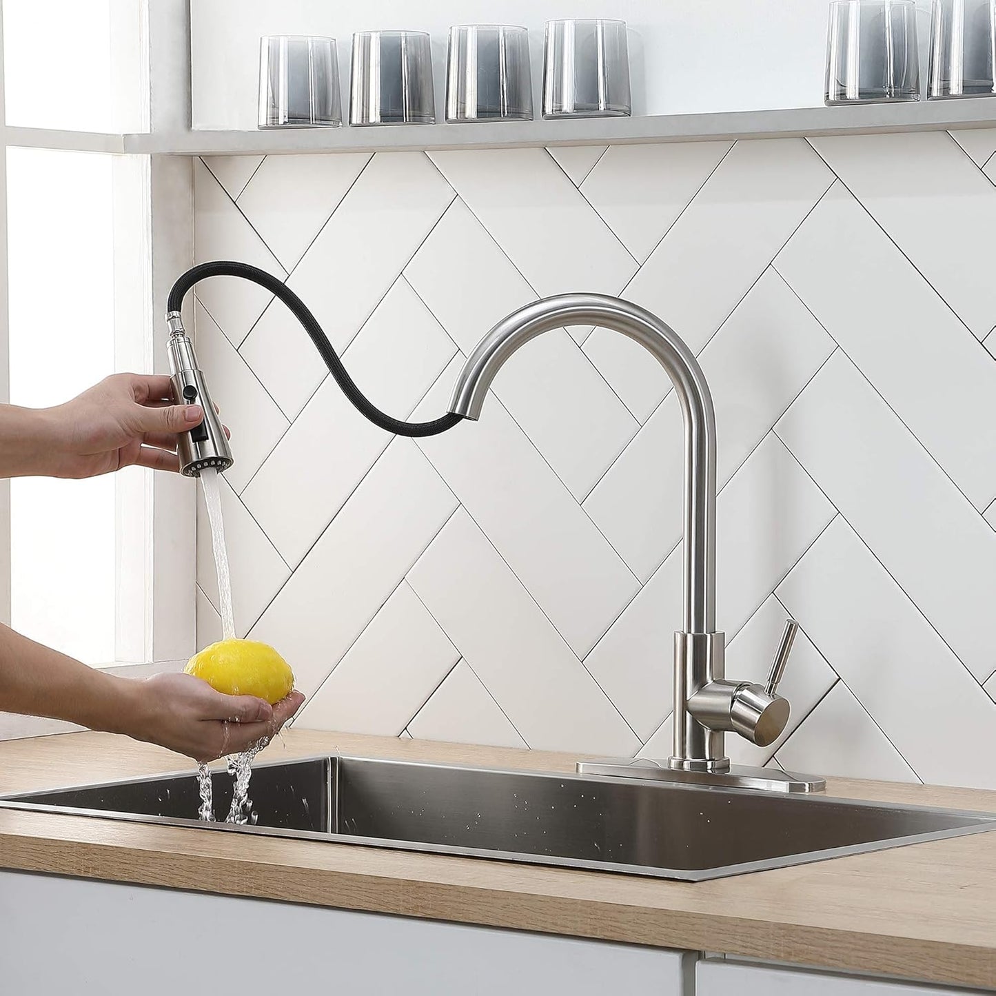 WYR-VIO Faucets with Pull Down Sprayer, Single Level Stainless Steel Kitchen Sink Faucet